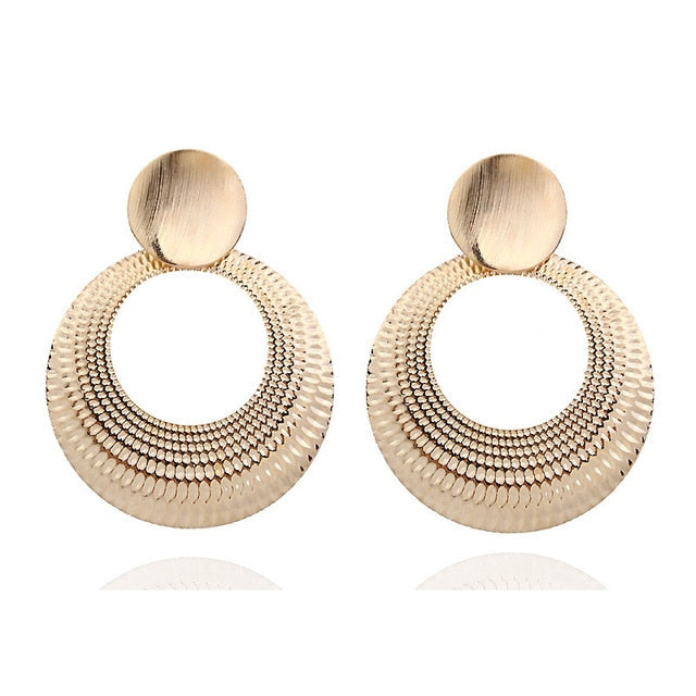 2019 New Fashion Stud Earrings For Women Golden Color Round Ball Geometric Earrings For Party Wedding Gift Wholesale Ear Jewelry