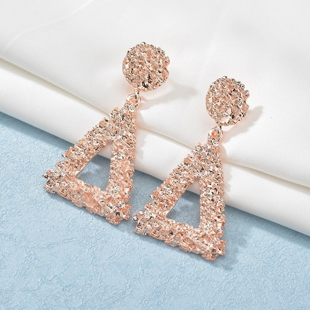 2019 New Fashion Stud Earrings For Women Golden Color Round Ball Geometric Earrings For Party Wedding Gift Wholesale Ear Jewelry